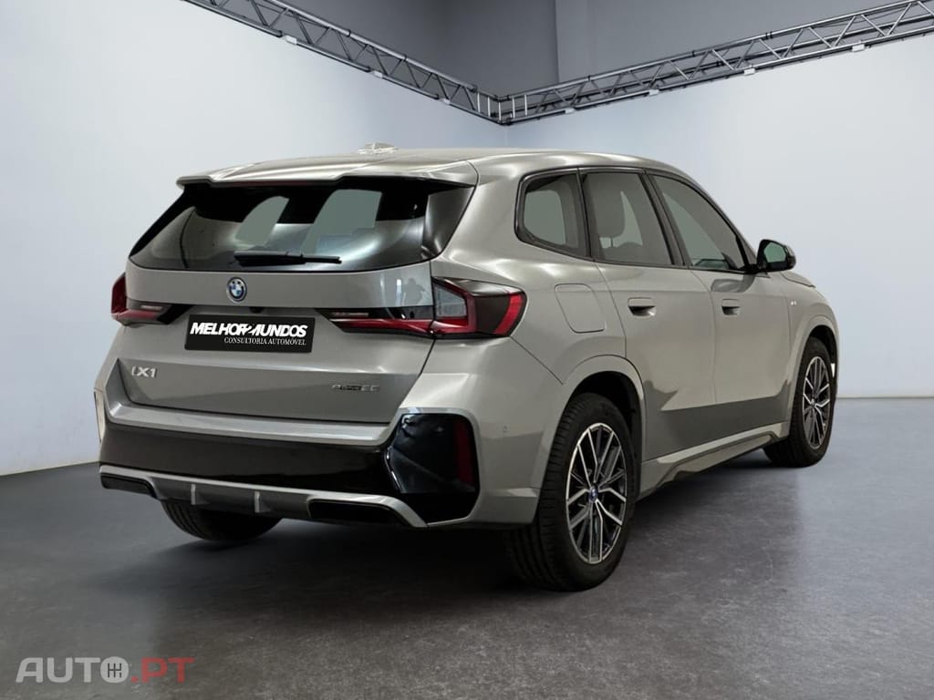 BMW iX1 eDrive20 M Sport