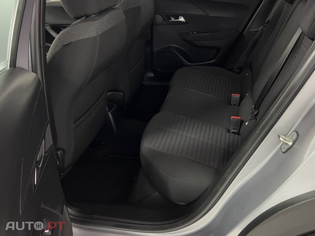 Peugeot 2008 1.2 PureTech Active