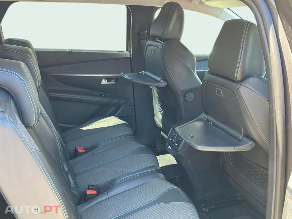 Peugeot 5008 1.5 BlueHDi Allure EAT8