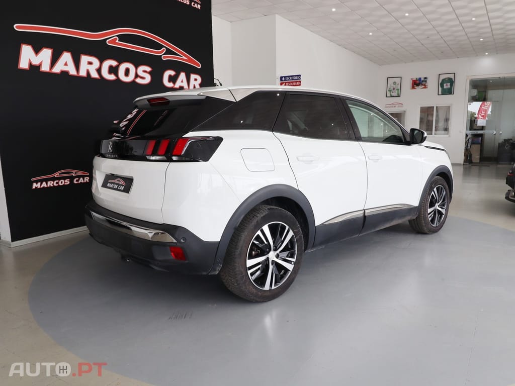 Peugeot 3008 1.6 BlueHDi Allure