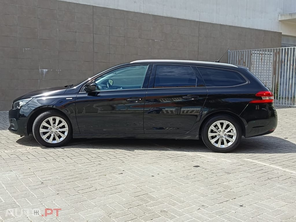 Peugeot 308 1.5 BlueHDi Style