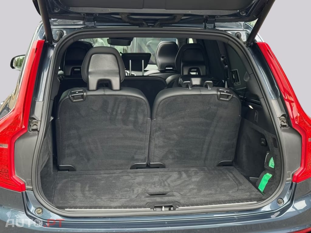 Volvo XC90 T8 R  I.V.A DEDUTIVEL