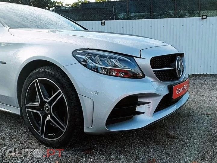 Mercedes-Benz C 300 e AMG Line
