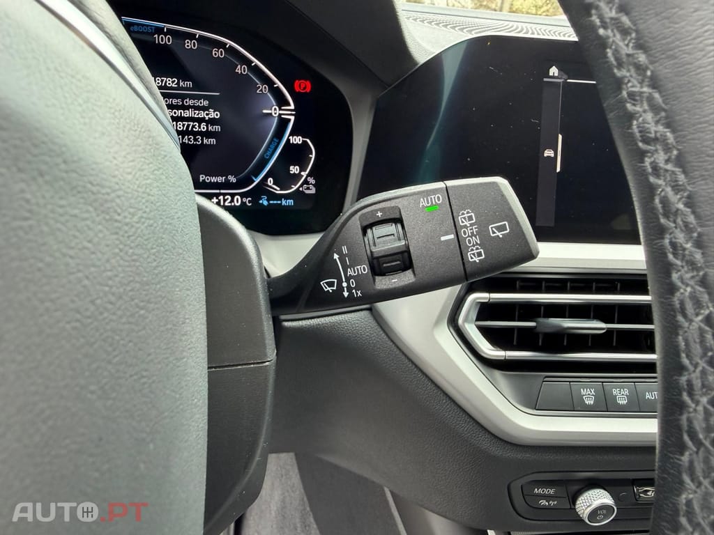 BMW 320 e Line Sport Auto