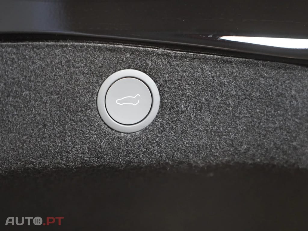 Tesla Model 3 Tração Traseira