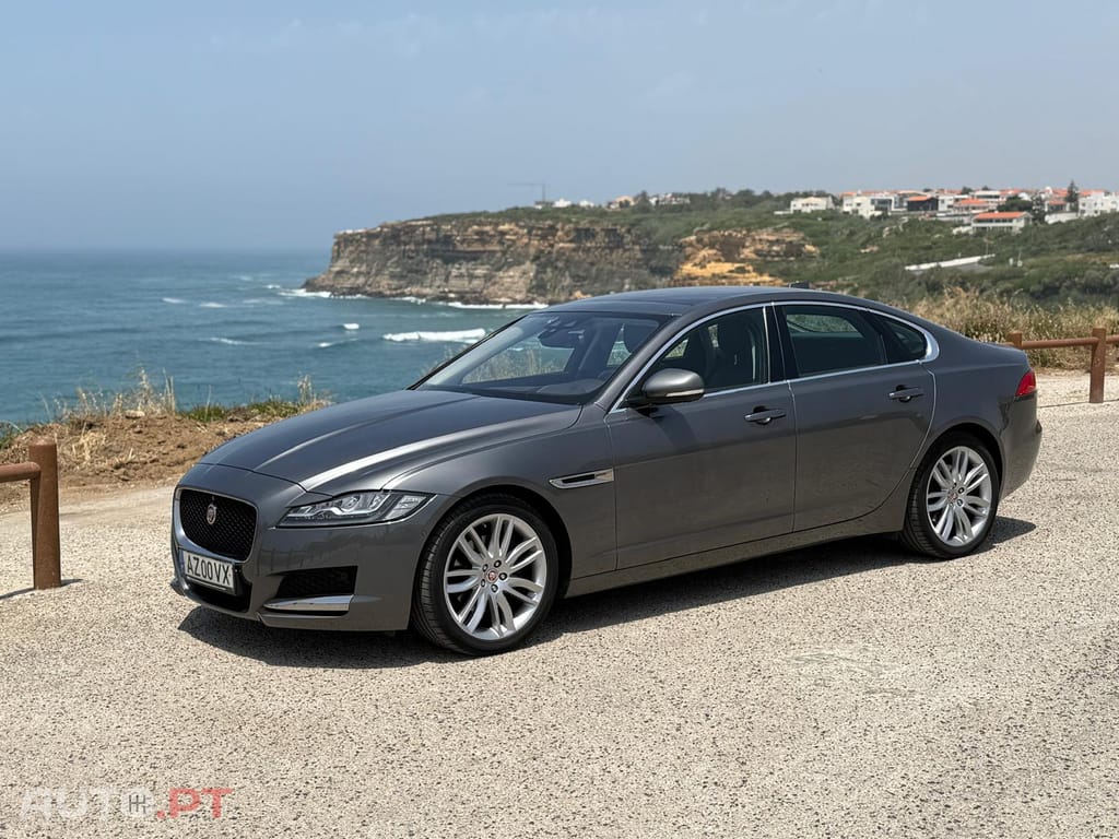 Jaguar XF Portfolio