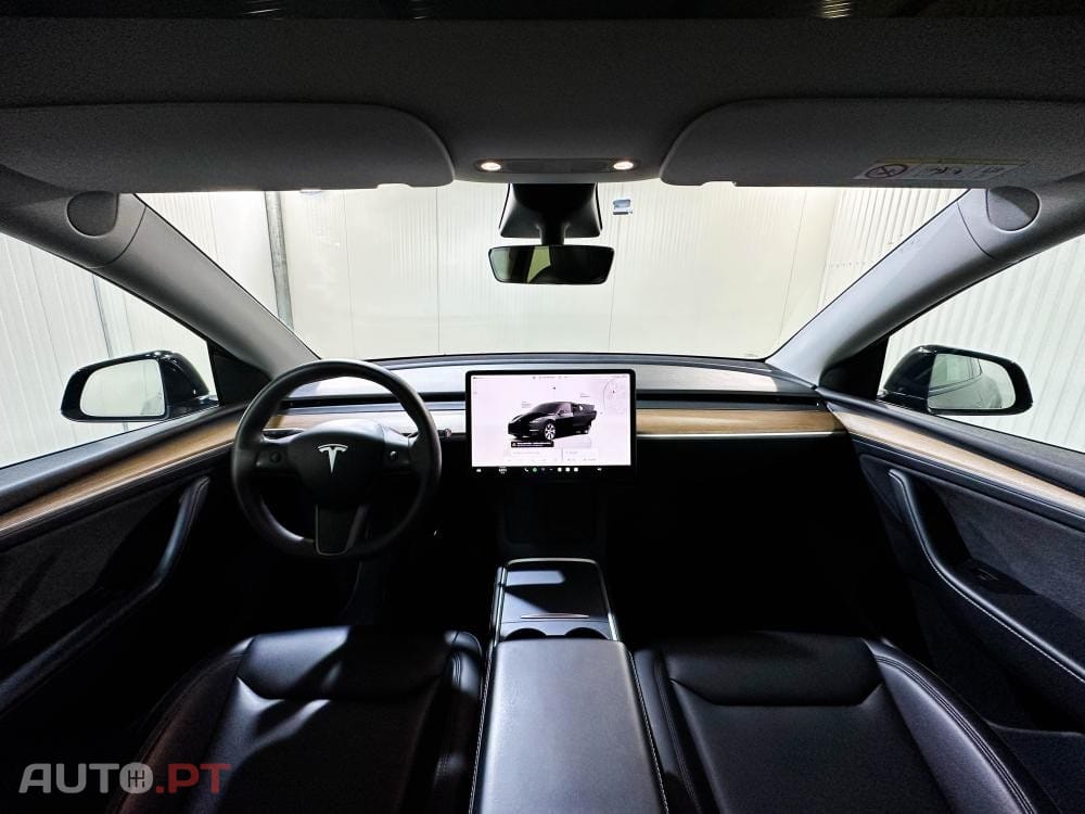Tesla Model Y Long Range Dual Motor AWD