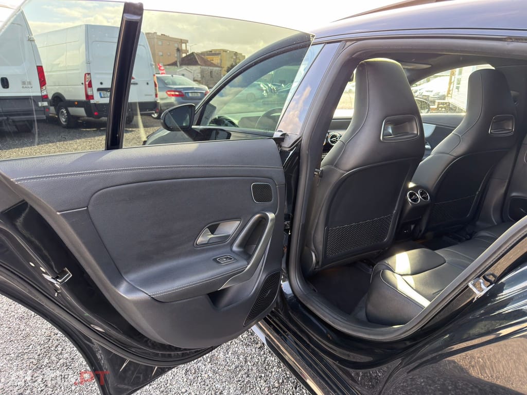 Mercedes-Benz CLA 250 e AMG Line