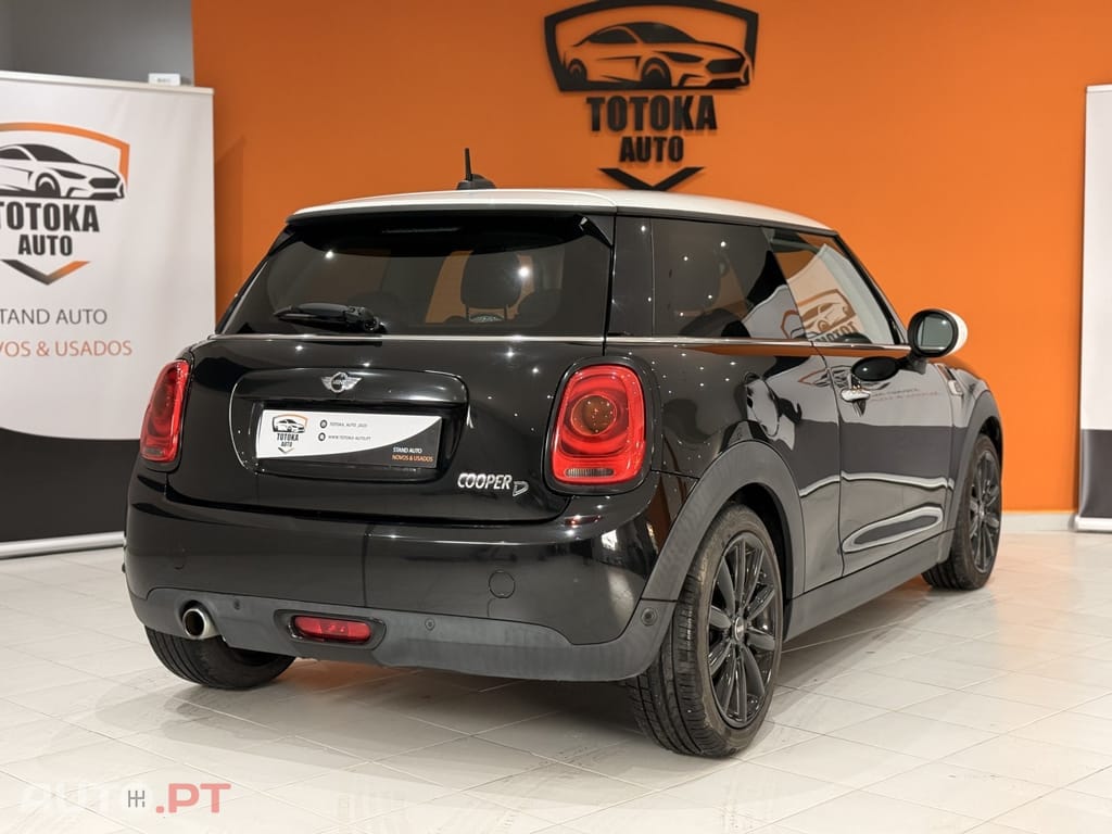 MINI Cooper Cooper D