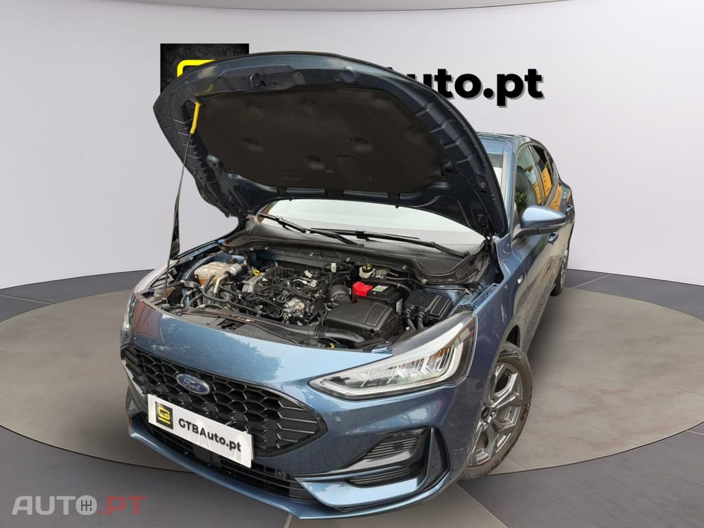 Ford Focus STLINE Hybrid