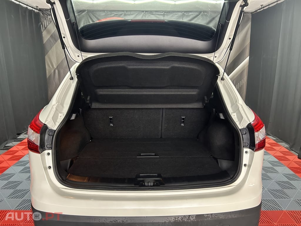 Nissan Qashqai 1.5 dCi Tekna J19