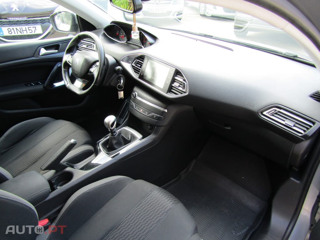 Peugeot 308 SW 1.6 BlueHDi Style