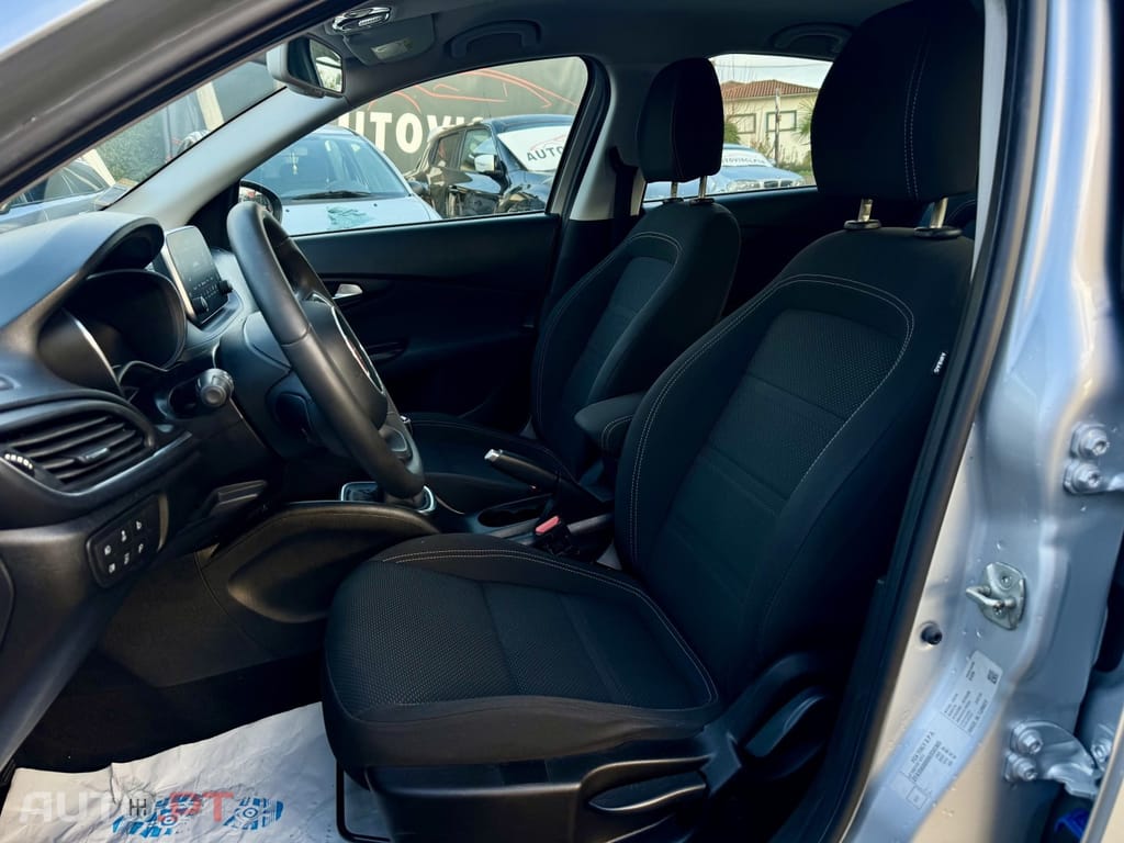 Fiat Tipo 1.3 M-Jet Lounge