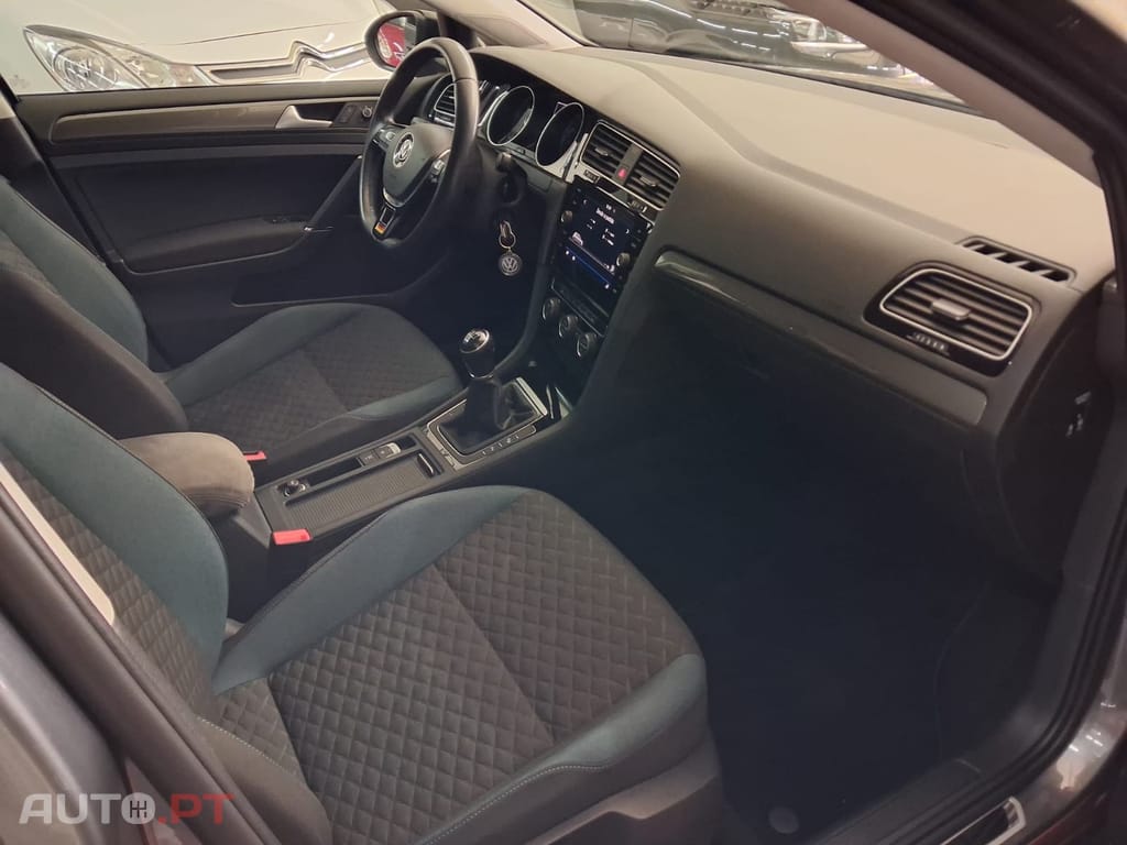 Volkswagen Golf 1.6 TDi IQ.DRIVE