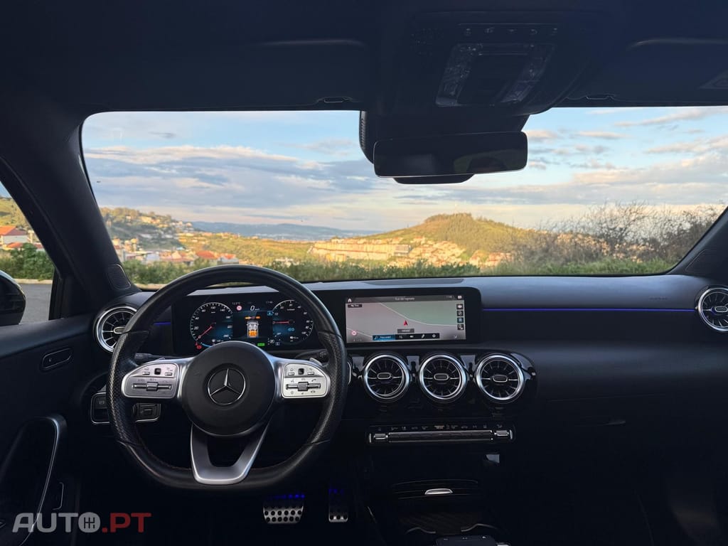 Mercedes-Benz A 250 e AMG Line