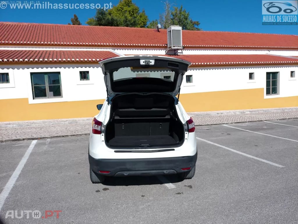 Nissan Qashqai 1.5 dCi Tekna Premium Pele
