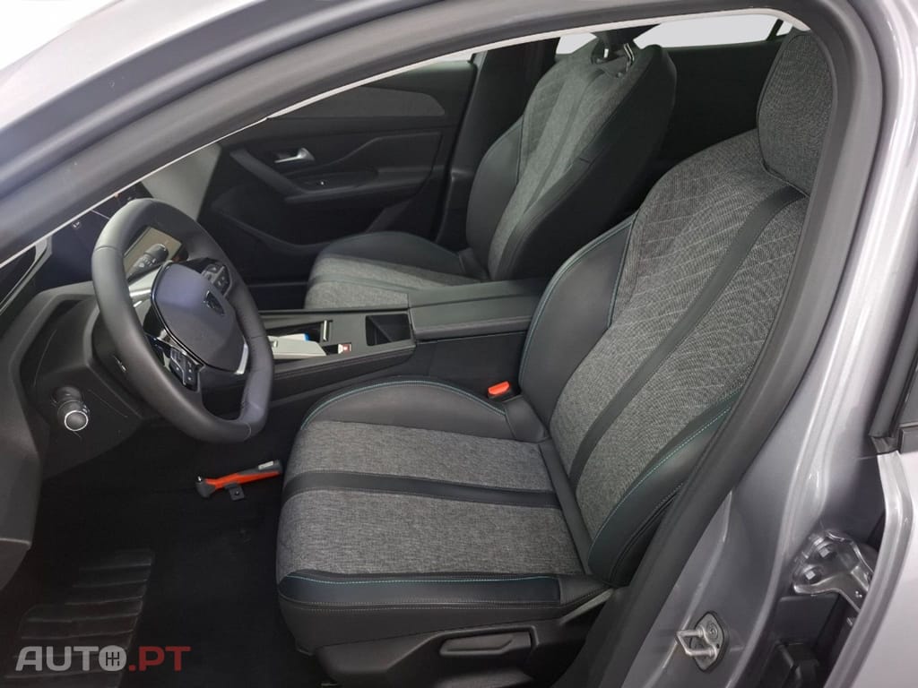 Peugeot 408 1.2 Hybrid  Allure