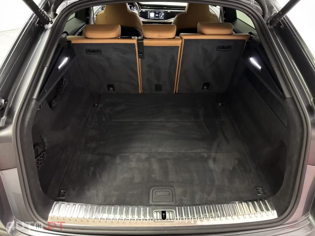 Audi RSQ8 4.0 TFSi quattro