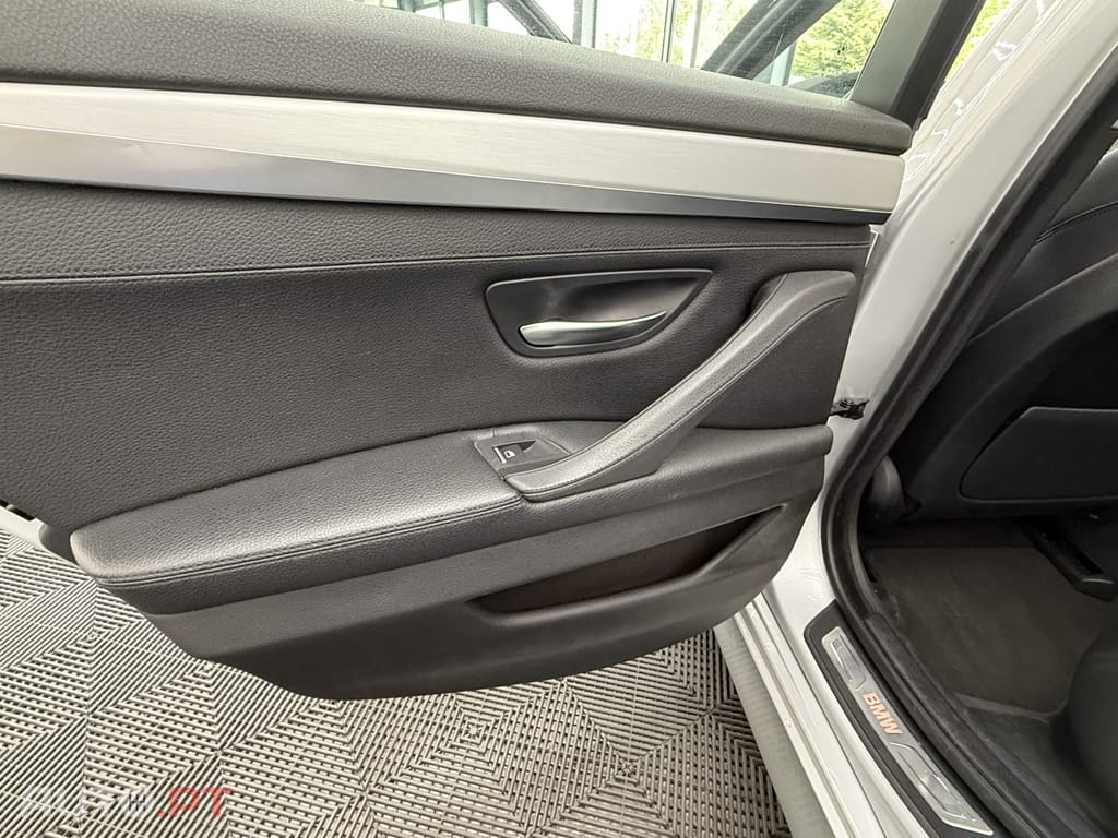 BMW 525 d Line Luxury Auto