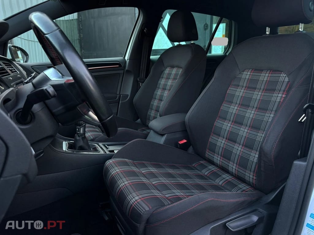 Volkswagen Golf 2.0 TSi GTi