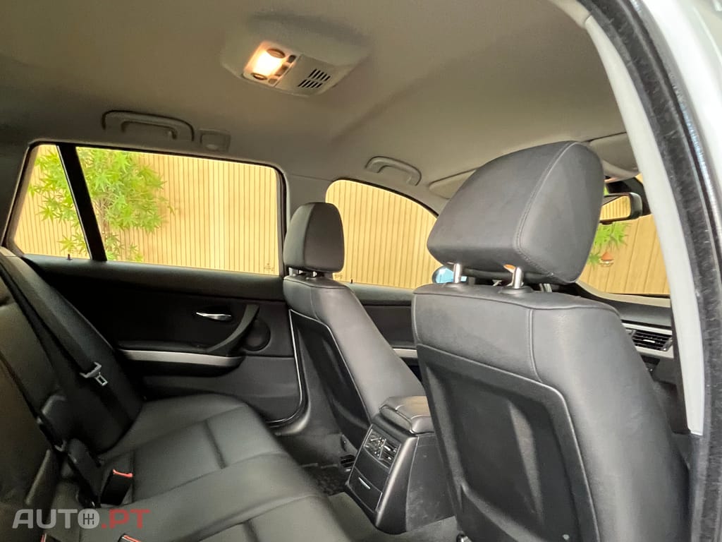 BMW 320 320 d EfficientDynamics
