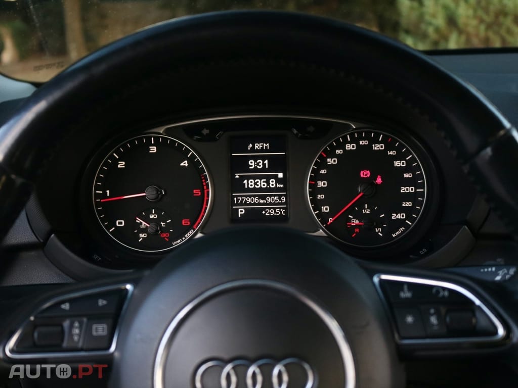 Audi A1 1.6 TDI Advance S-Tronic
