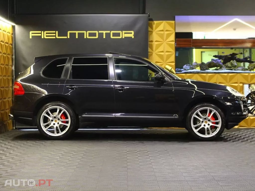Porsche Cayenne Tiptronic