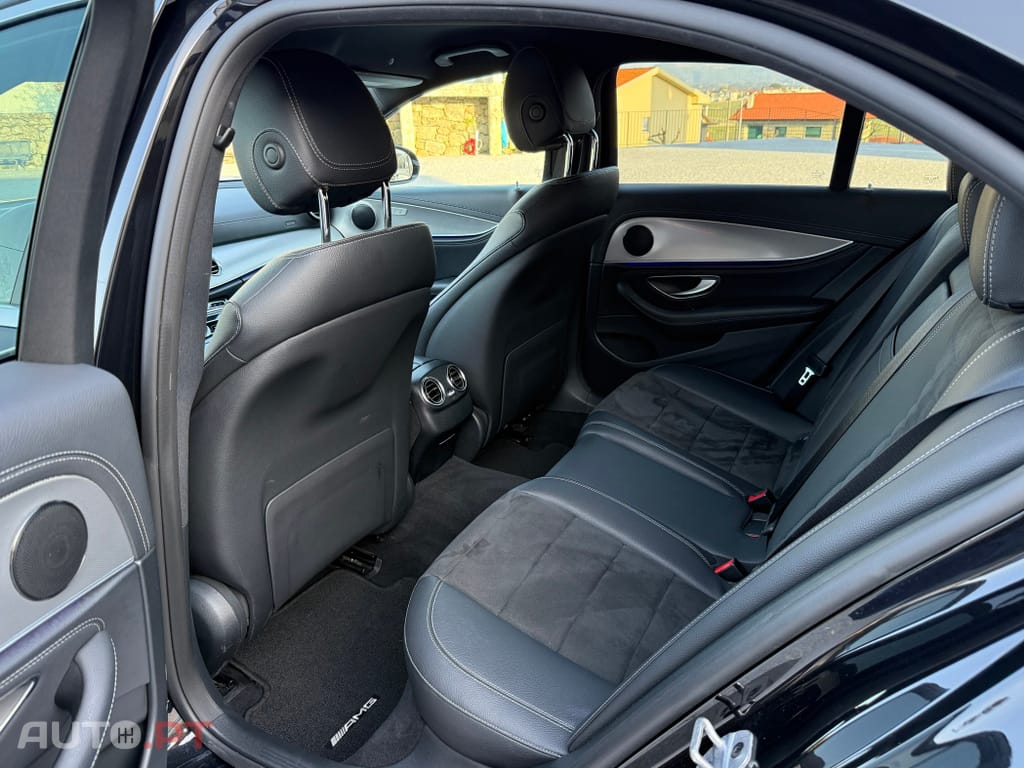 Mercedes-Benz E 300 de AMG Line