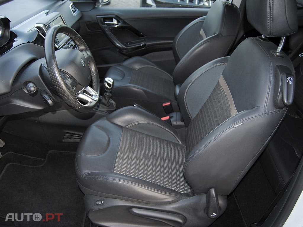 Peugeot 208 1.6 THP Allure