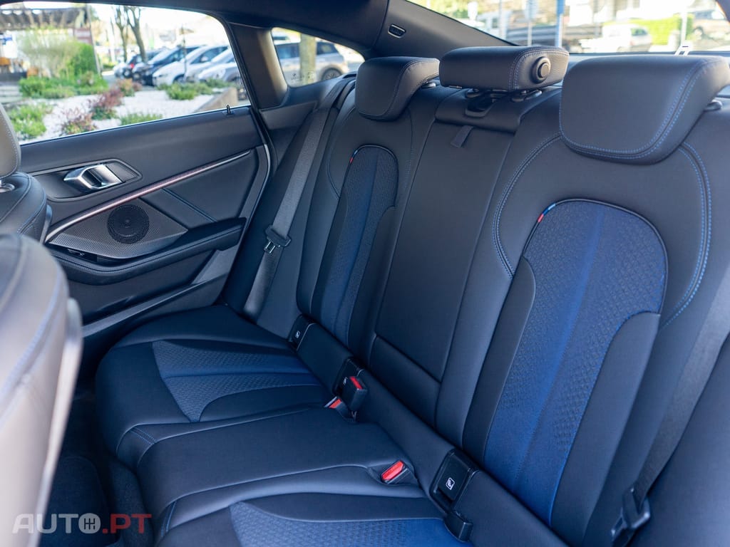 BMW 216 d Pack Desportivo M