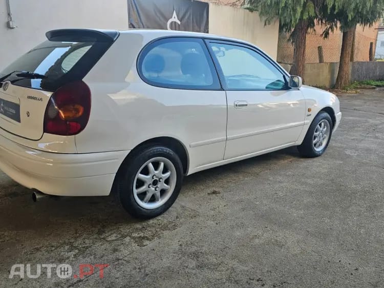 Toyota Corolla 2.0 D-4D Sol
