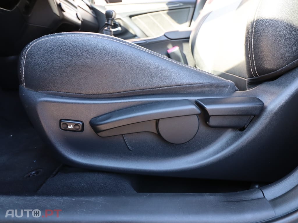 Toyota Avensis Touring Sports 1.6 D-4D Exclusive+GPS