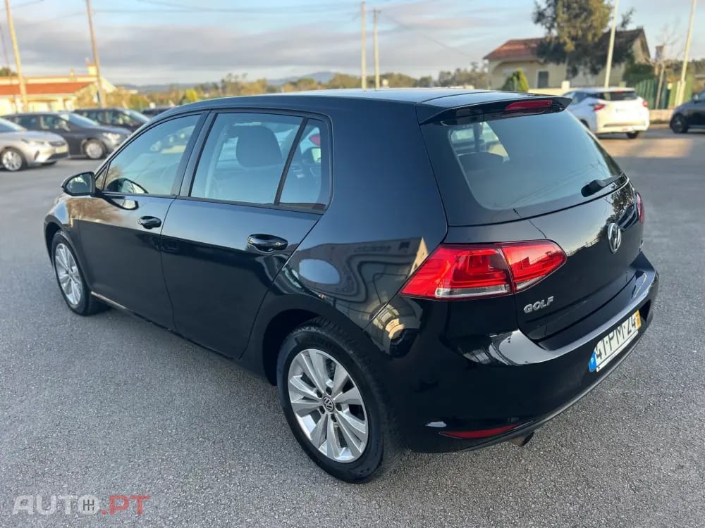 Volkswagen Golf 1.6 TDi Trendline DSG
