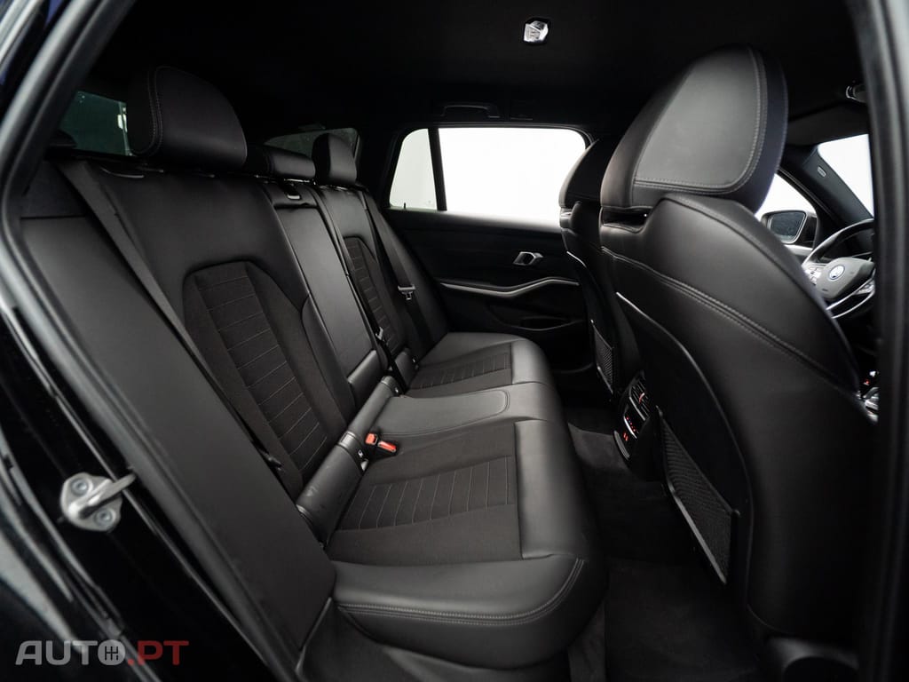 BMW 320 e Touring Corporate Edition Auto