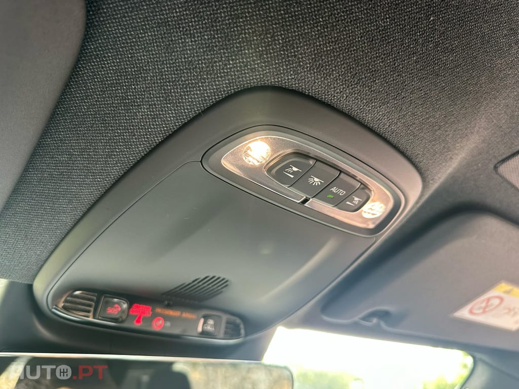 Volvo XC40 1.5 T5 PHEV Plus Dark