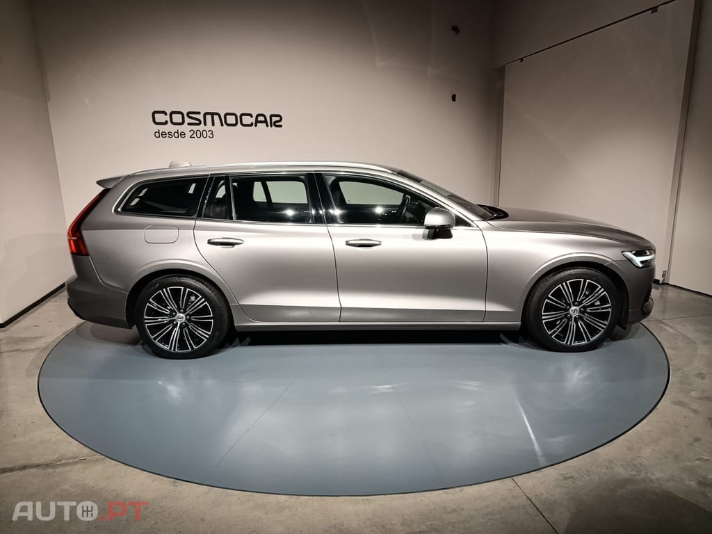 Volvo V60 2.0 T6 AWD TE Inscription Expression Plug-in 350cv — fotografia 7