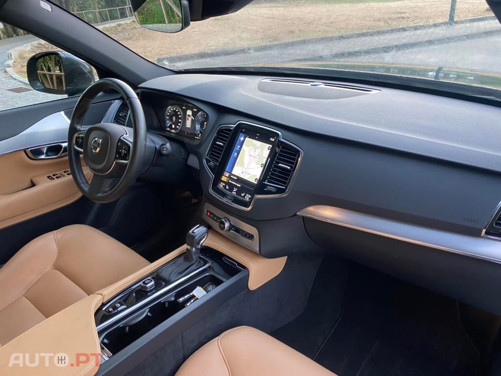 Volvo XC90 2.0 D4 Momentum