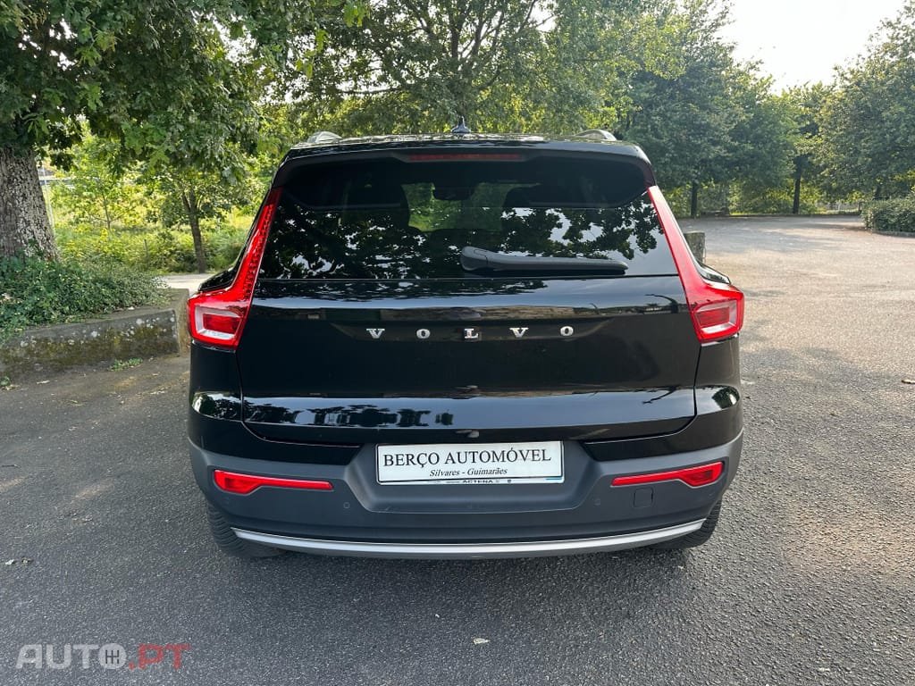 Volvo XC40 1.5 T5 PHEV Plus Dark
