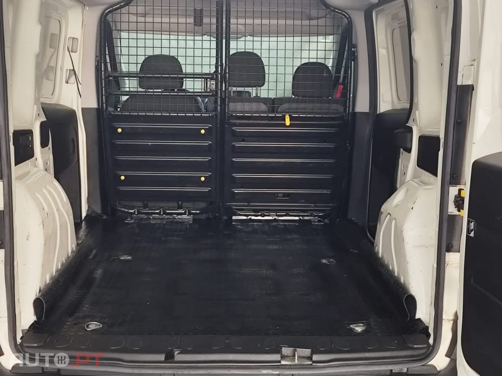 Fiat Doblo 1.3 MJ Easy 3L — fotografia 13