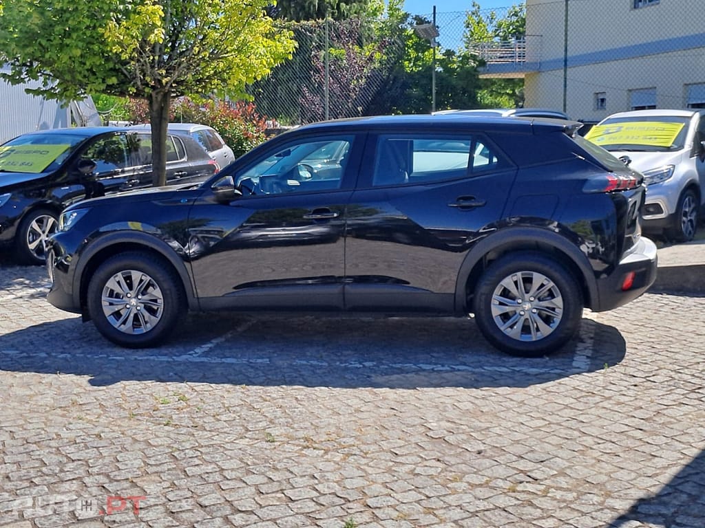 Peugeot E-2008 50 kWh Active