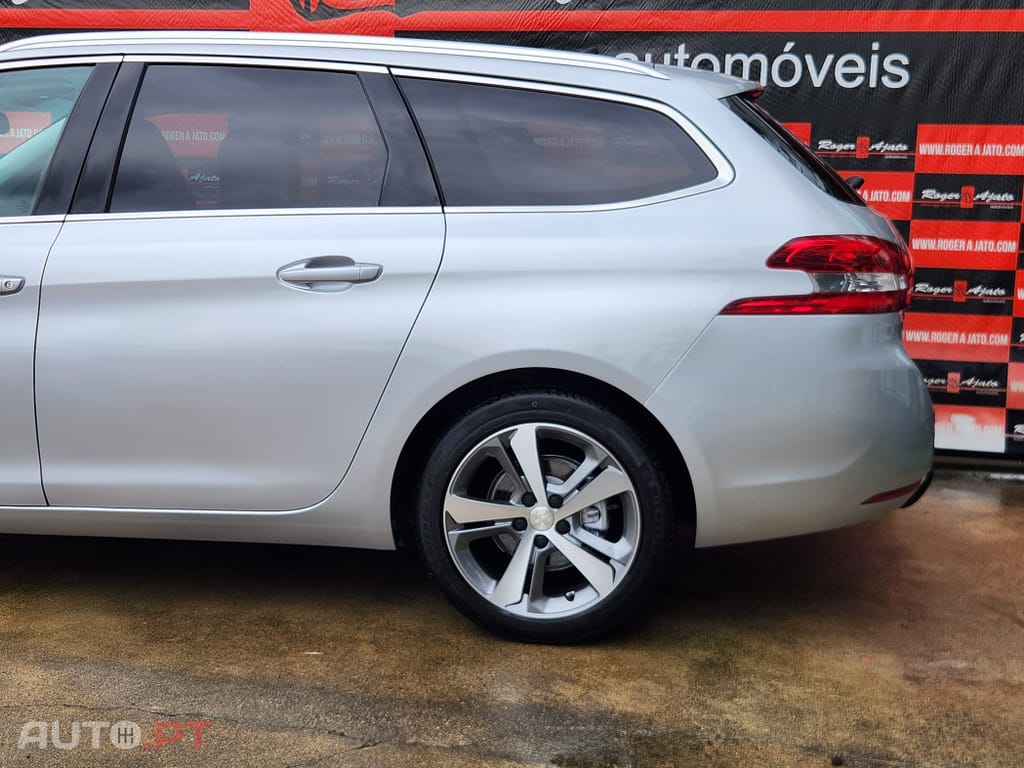 Peugeot 308 1.6 e-HDi Allure J17