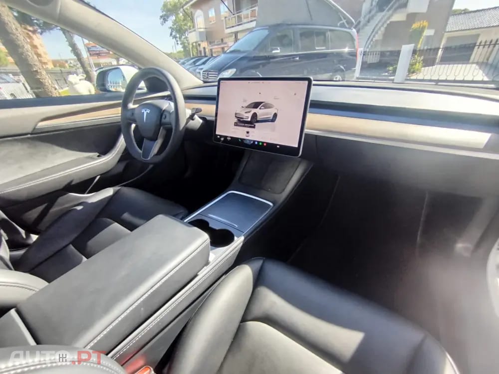 Tesla Model 3 Long Range Tração Traseira