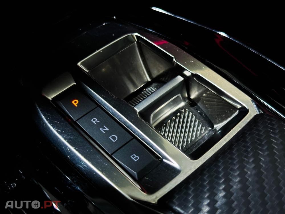 Peugeot E-208 50 kWh GT Pack