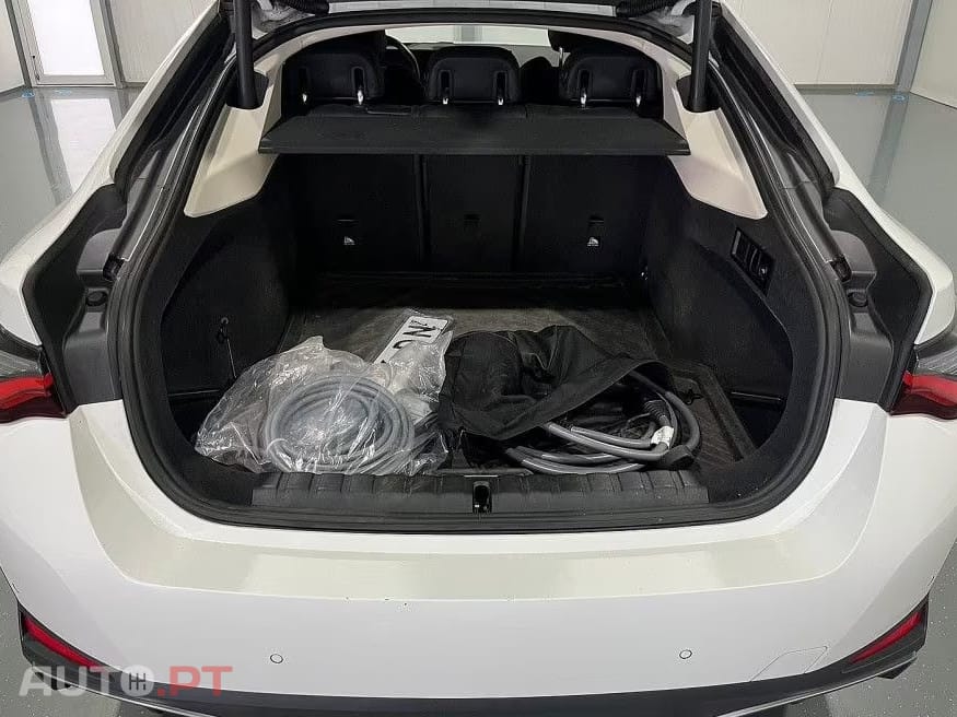 BMW i4 eDrive40 High Executive