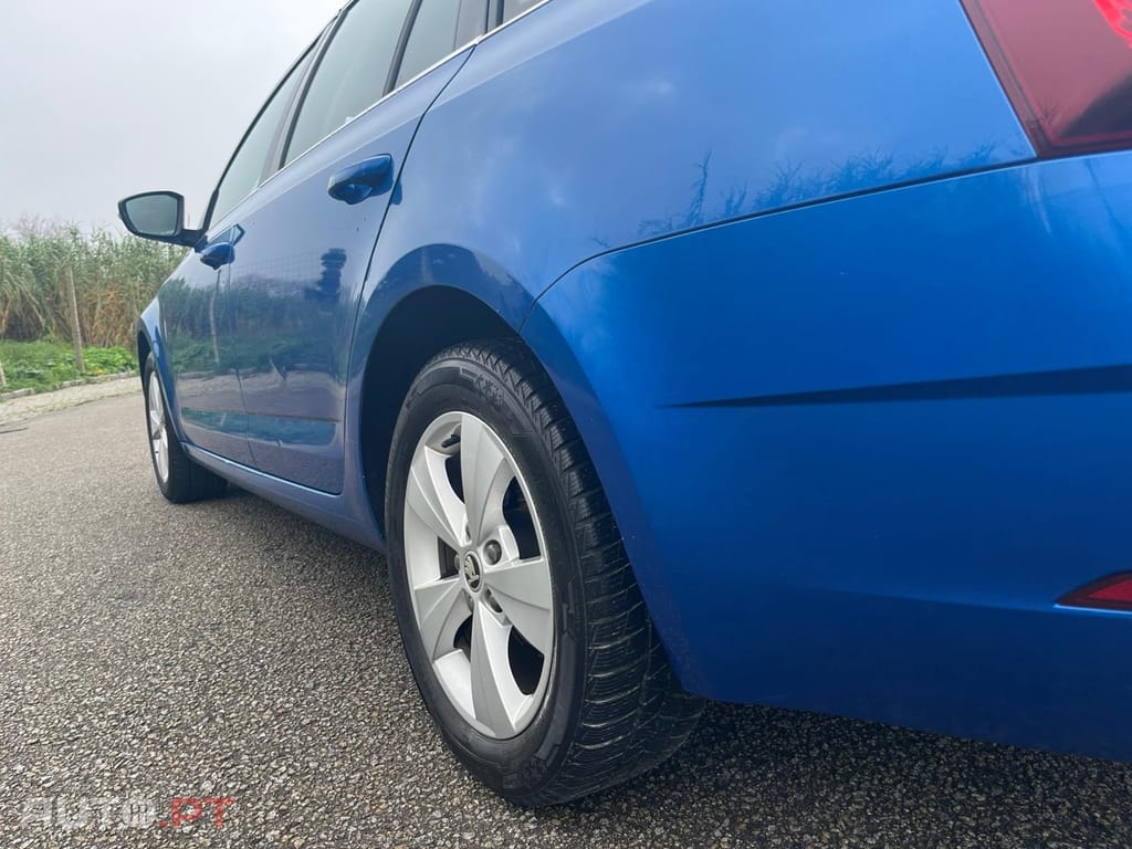 Skoda Octavia Break 1.6 TDI DSG Premium Edition