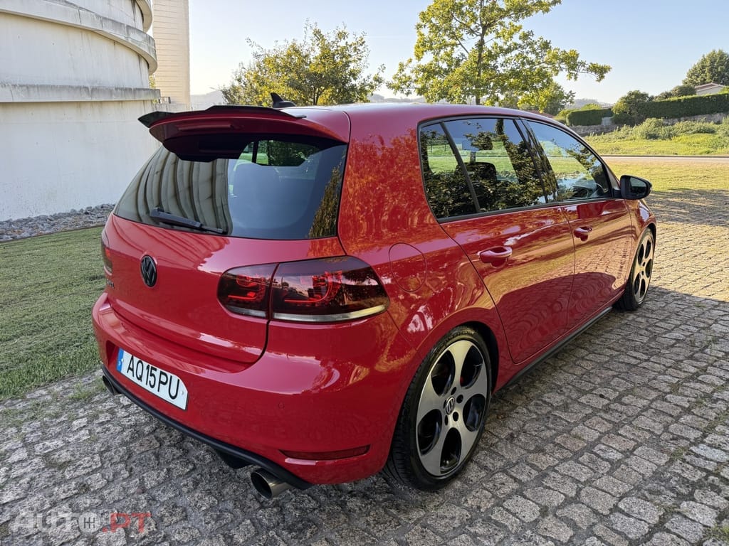 Volkswagen Golf 2.0 GTi