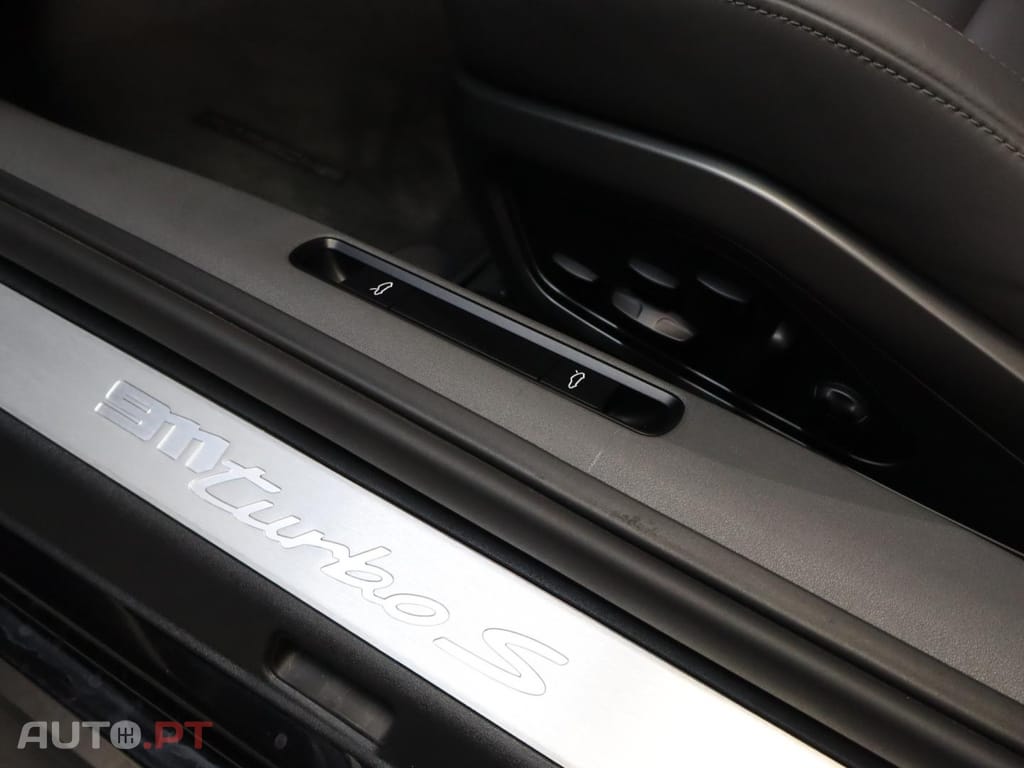 Porsche 911 Turbo S Cabriolet