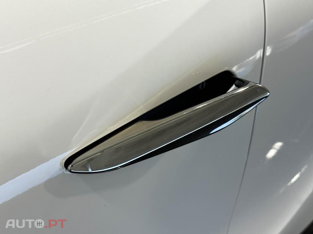 DS DS3 Crossback E-TENSE PERFORMANCE LINE