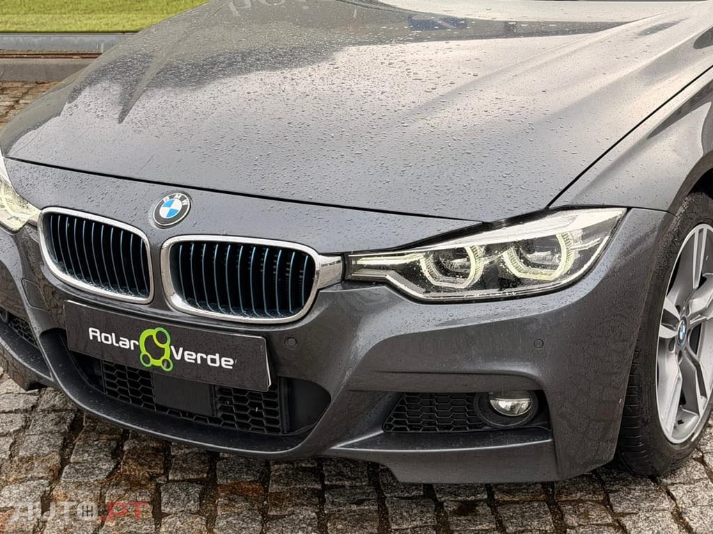 BMW 330 PLUG-IN