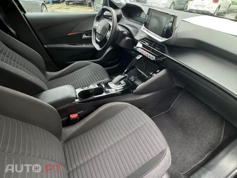 Peugeot E-208 50 kWh Active Pack